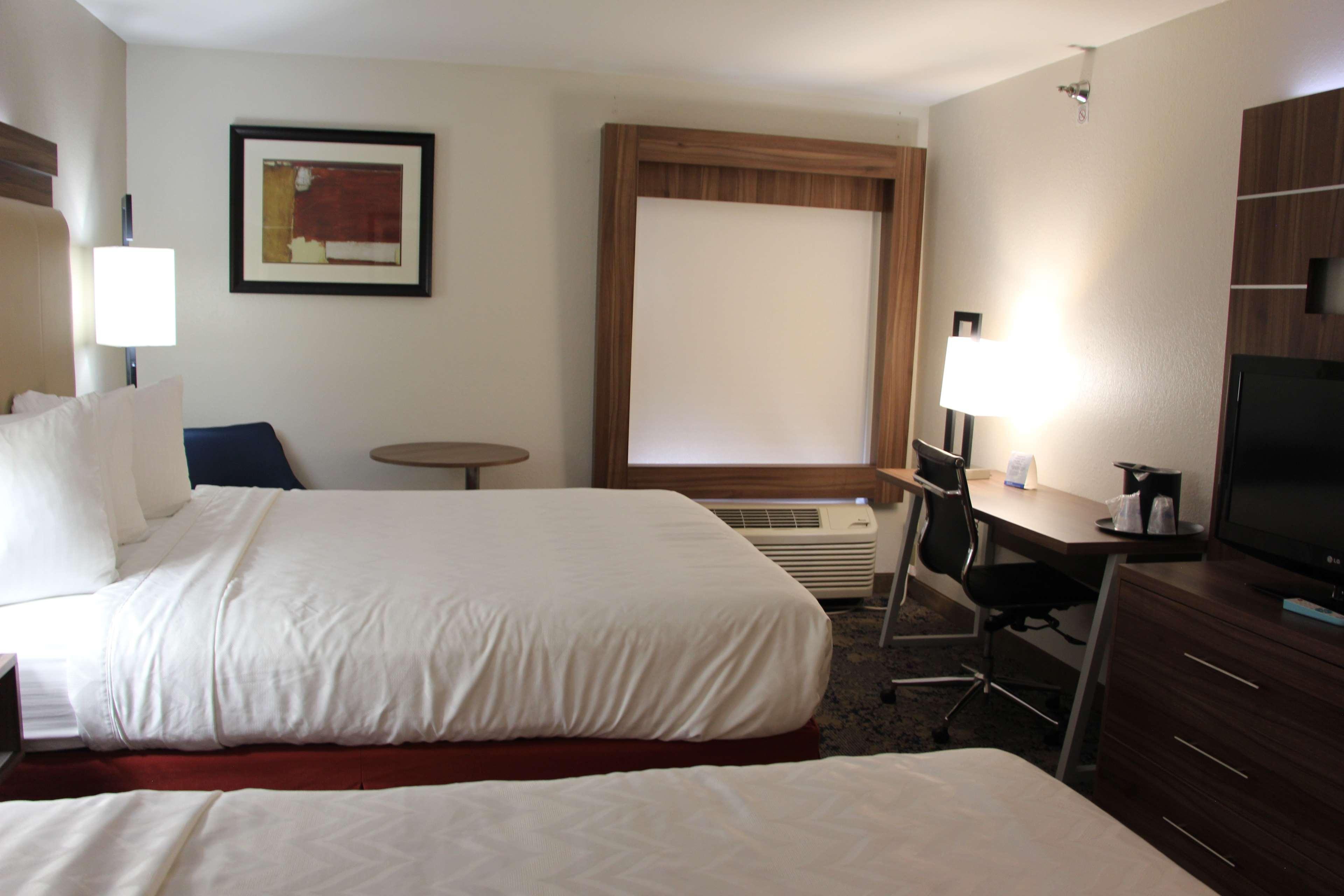 Best Western Plus Kansas City Airport - Kci East Екстериор снимка