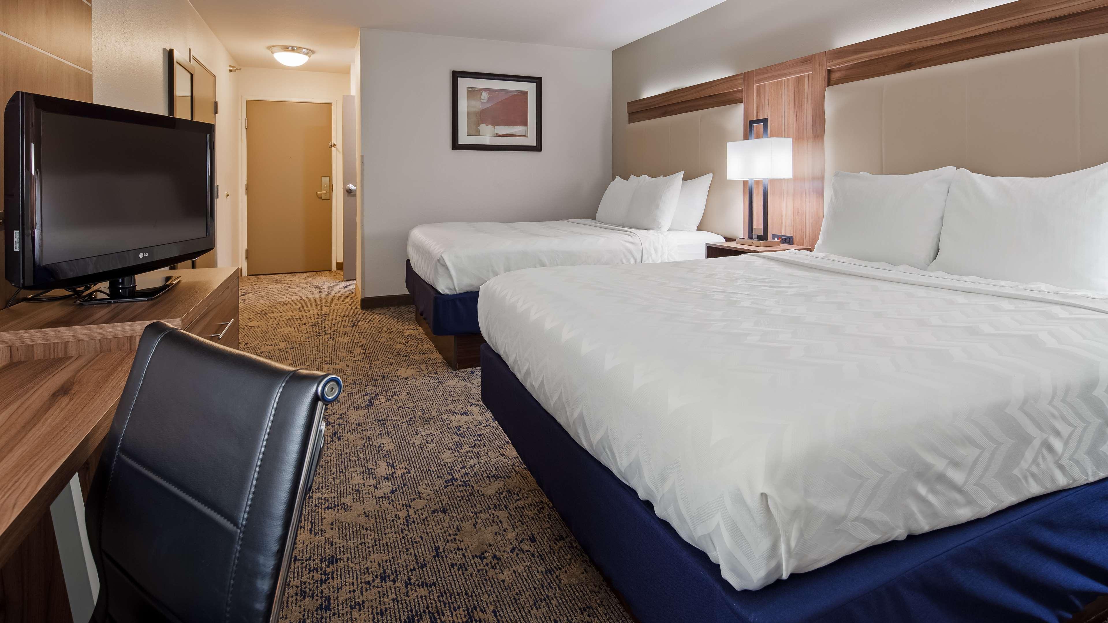 Best Western Plus Kansas City Airport - Kci East Екстериор снимка