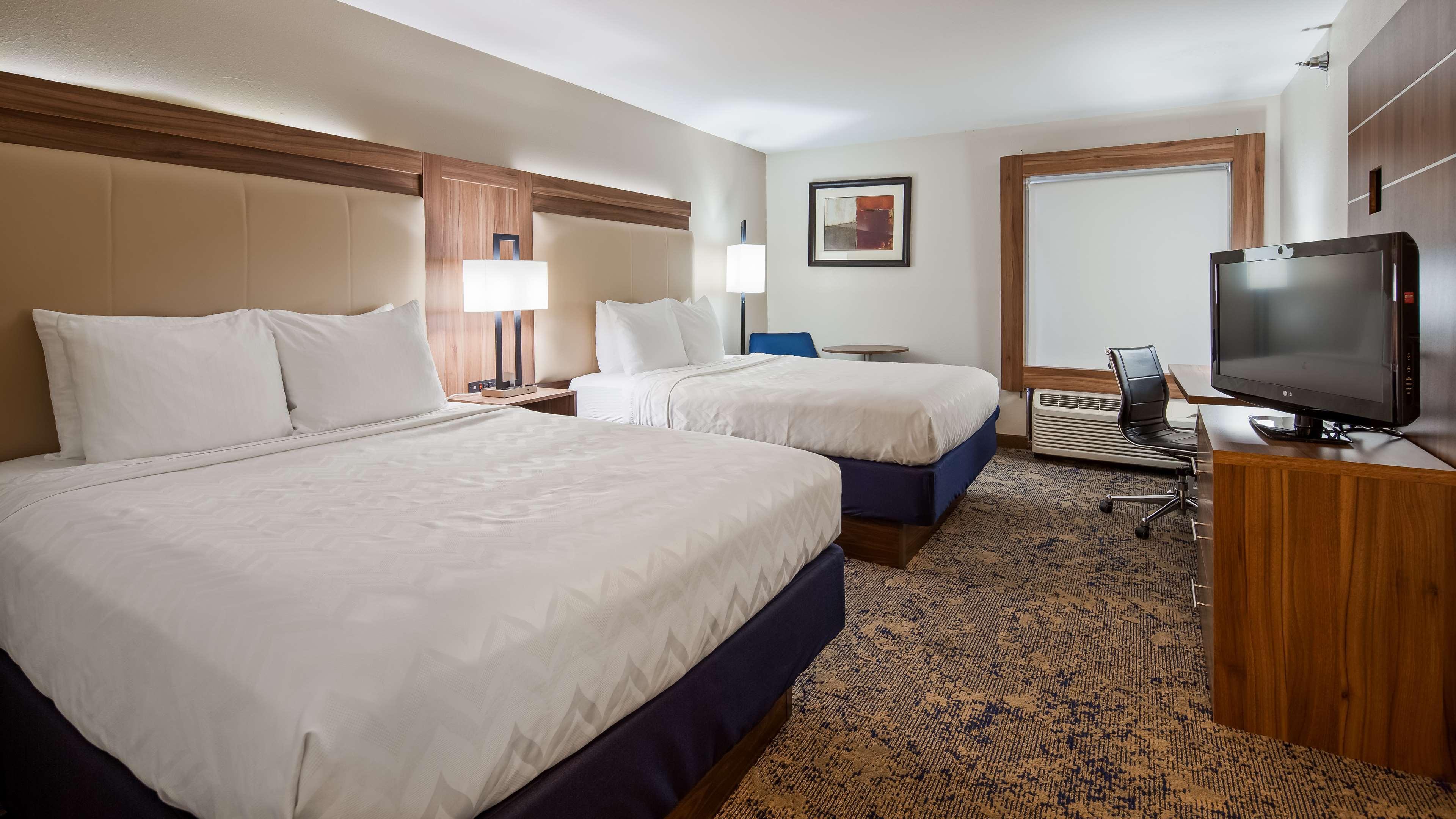 Best Western Plus Kansas City Airport - Kci East Екстериор снимка
