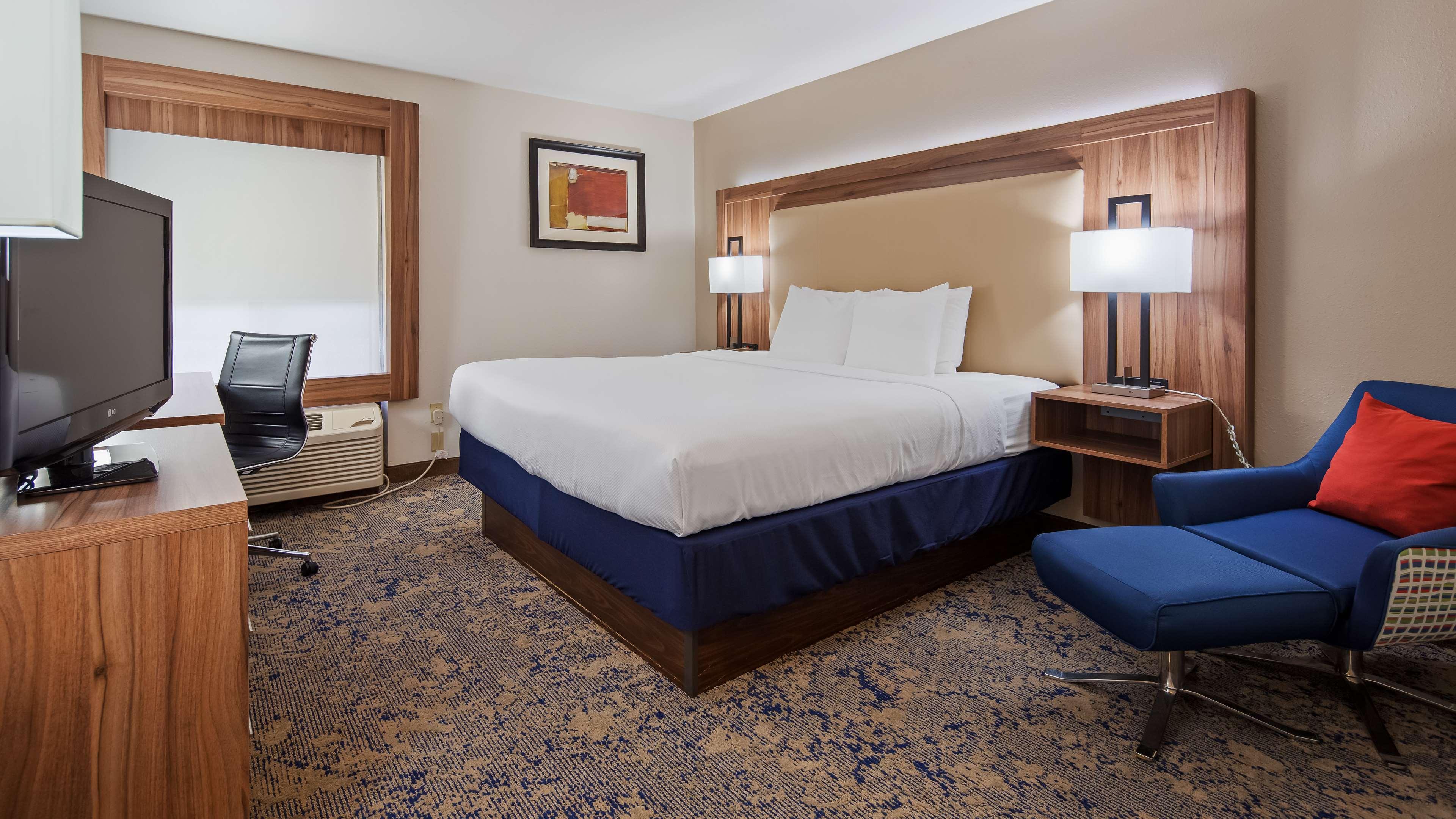 Best Western Plus Kansas City Airport - Kci East Екстериор снимка