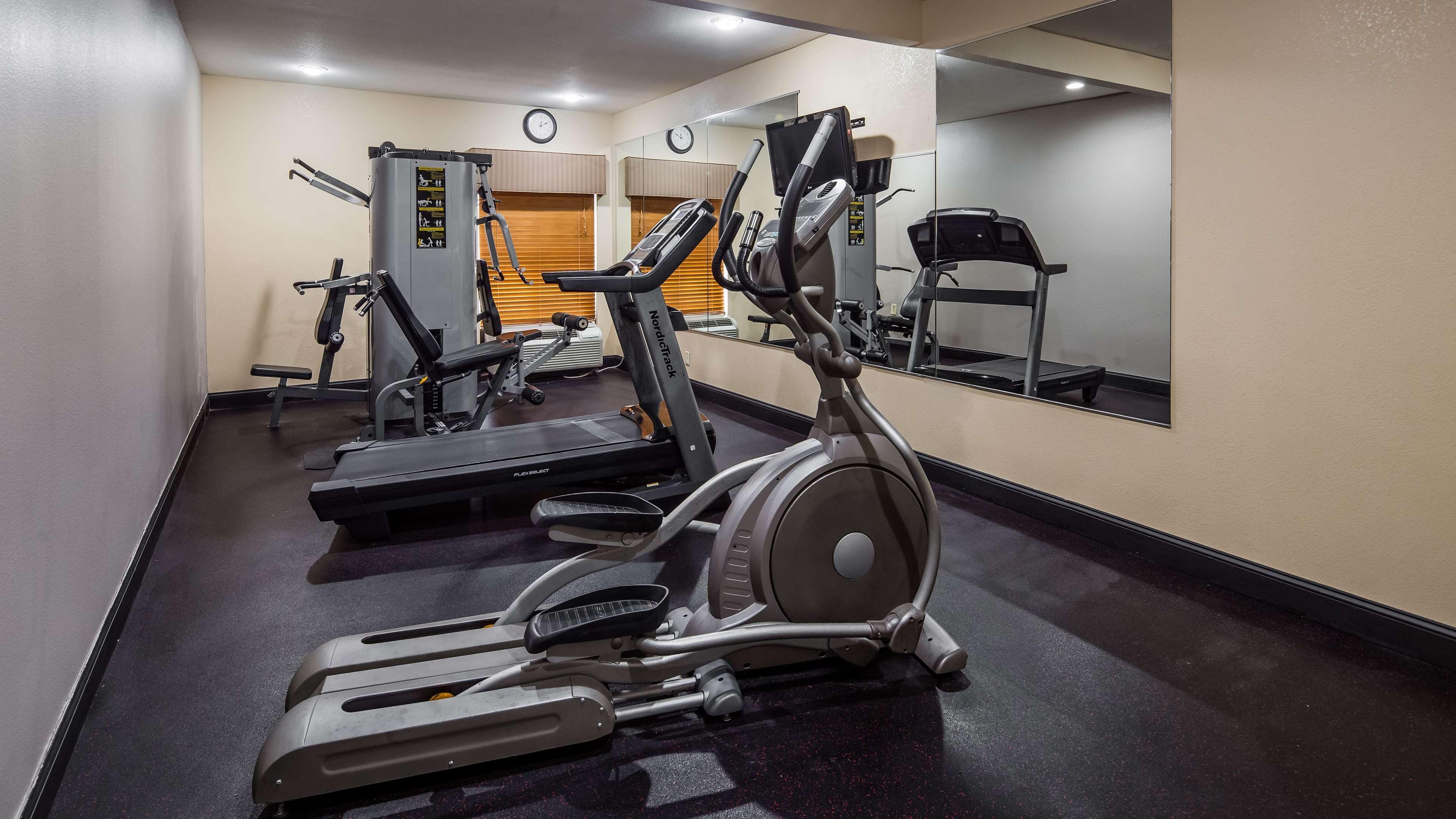 Best Western Plus Kansas City Airport - Kci East Екстериор снимка