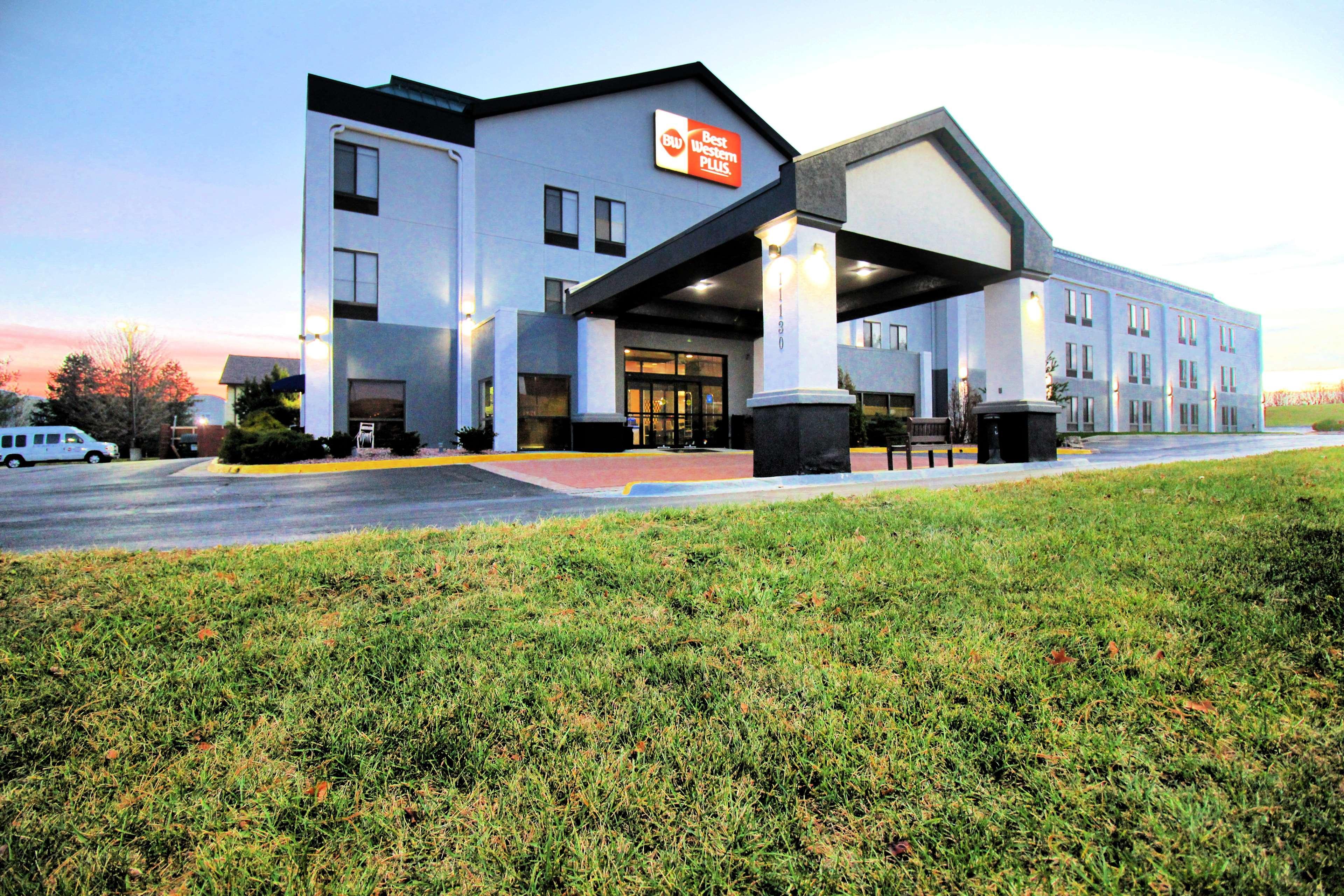 Best Western Plus Kansas City Airport - Kci East Екстериор снимка