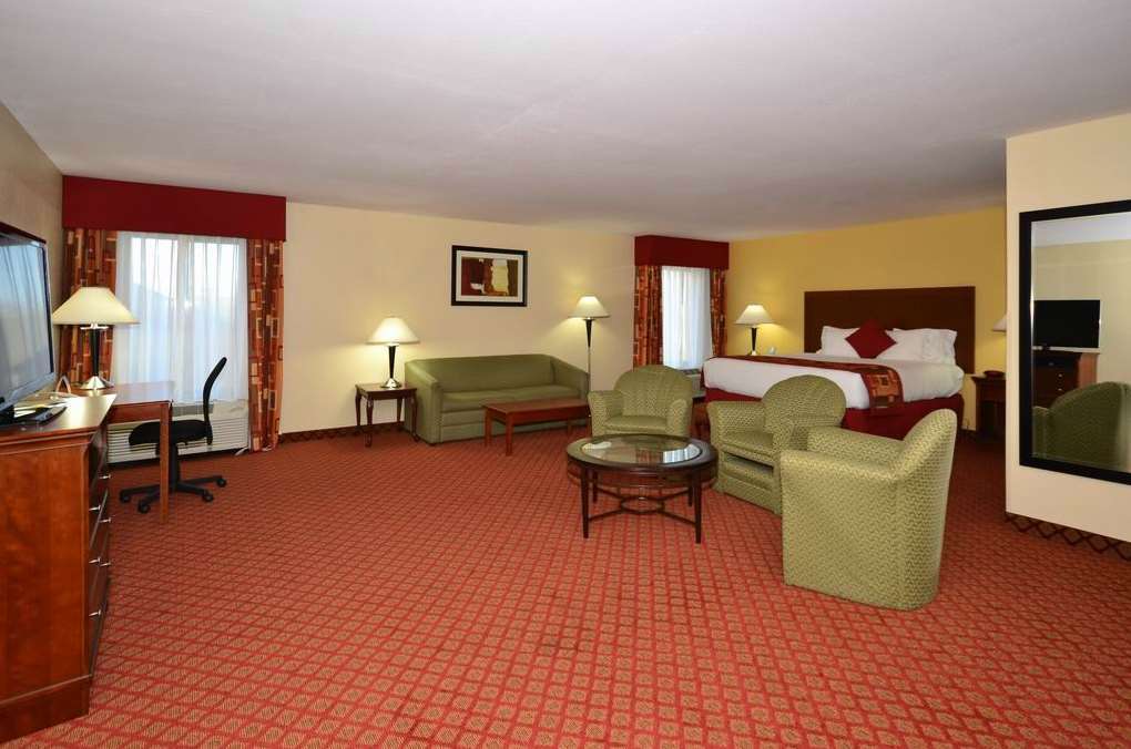 Best Western Plus Kansas City Airport - Kci East Екстериор снимка