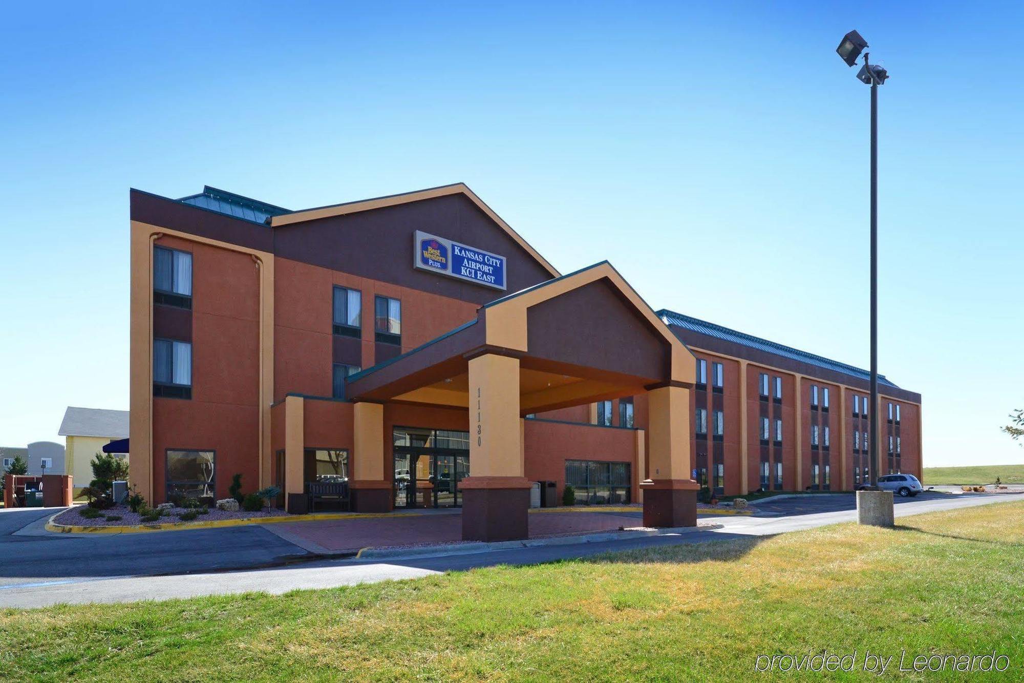 Best Western Plus Kansas City Airport - Kci East Екстериор снимка