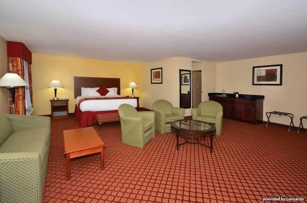 Best Western Plus Kansas City Airport - Kci East Екстериор снимка