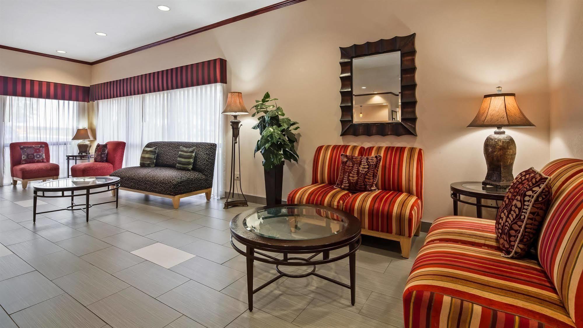 Best Western Plus Kansas City Airport - Kci East Екстериор снимка